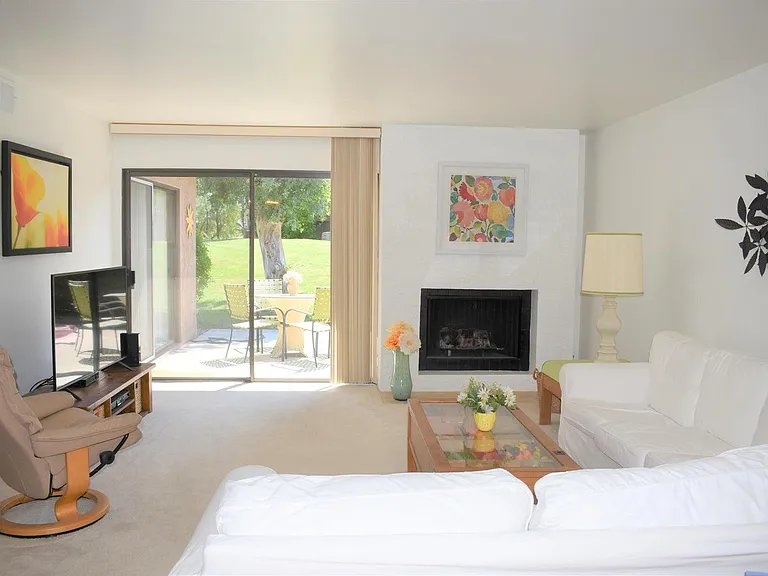 48660 Stoney Creek Ln — Photo 2