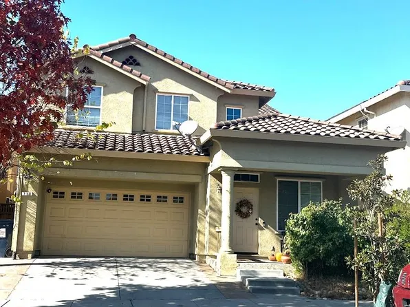 718 Roble St, Watsonville, CA 95076