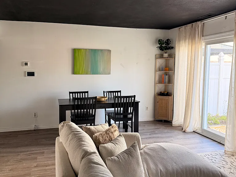 738 Woodbox Dr — Photo 5