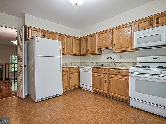 3rd image of 5113 Bellmeade Ln