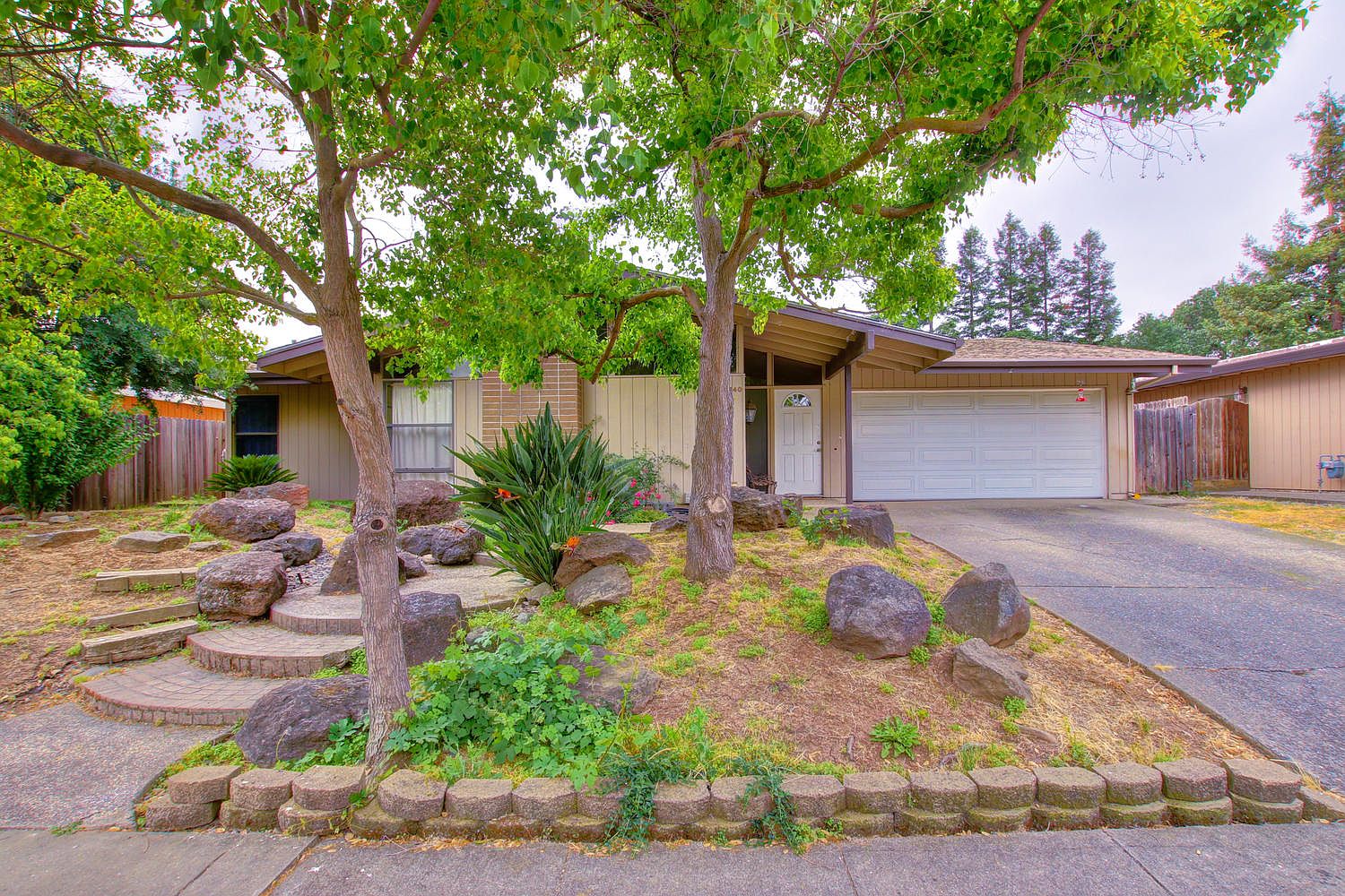 欲しい方いませんか？スーパーファントムです 8740 Superb Cir, Elk Grove, CA 95624 | Zillow