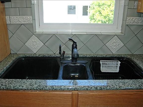 5th image of 2421 McBryde Ave