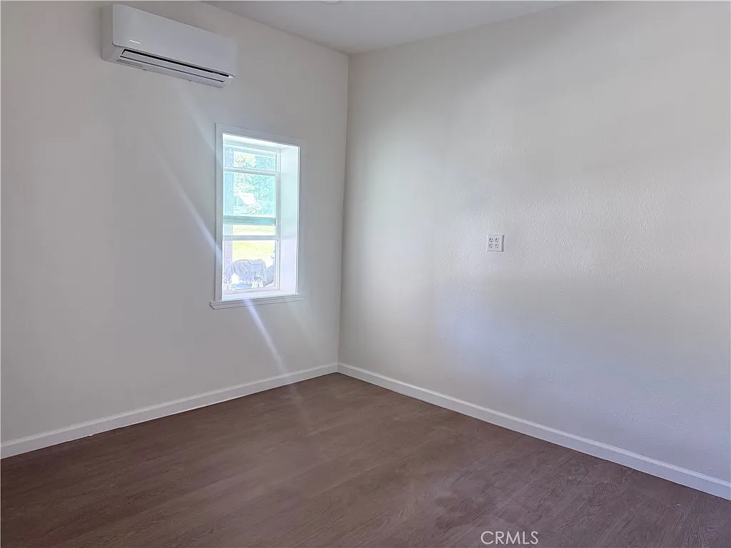 2 bed, 750 sqft, $2,200 — Photo 4