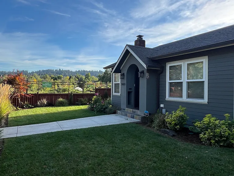 1490 Hayes St — Photo 31