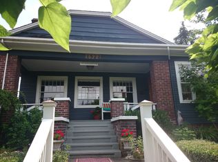 1522 Warren Ave N, Seattle, WA 98109