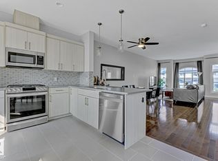 723 172nd St SW #2, Edmonton, AB T6W2N6