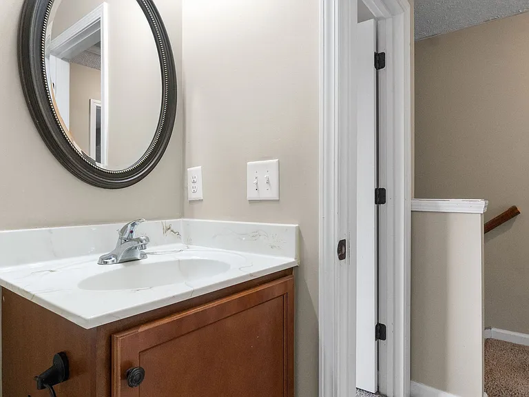 517 Patriot Park Ct #B — Photo 11