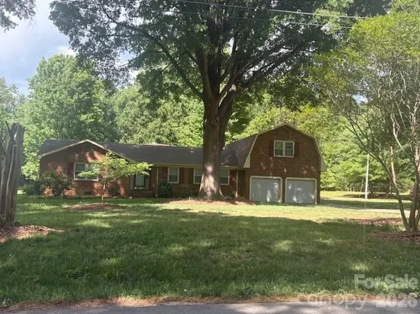 6535 Cashion Rd, Davidson, NC 28036