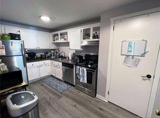 949 Pleasant Valley Rd APT 8-11, Bethel, CT 06801