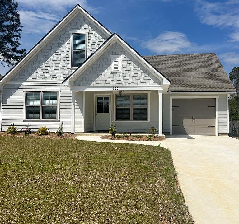 1st image of 700 Osprey Cir