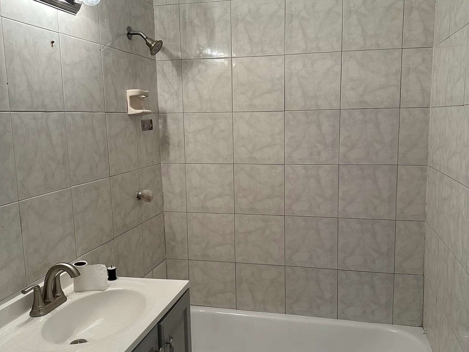 4 bed, 1481 sqft, $1,950 — Photo 2