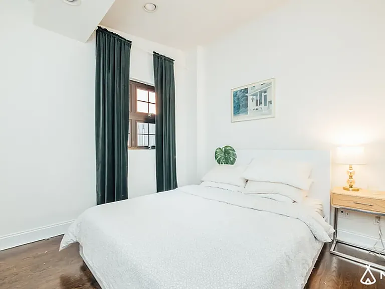 471 Keap St #1R — Photo 13