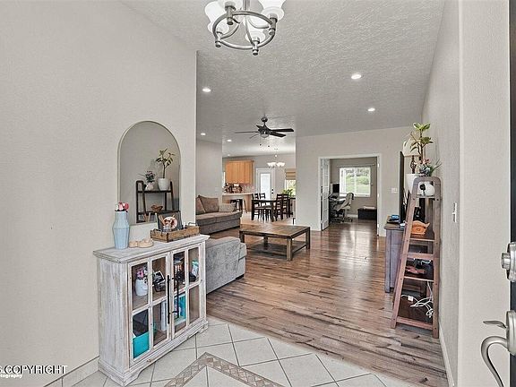 5th image of 34845 Schwalm Rd