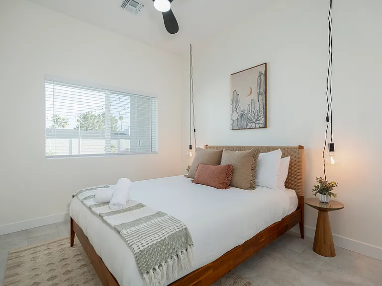 5049 E Shaw Butte Dr — Photo 12