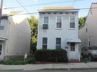 421 Harrison St, Pottsville, PA 17901