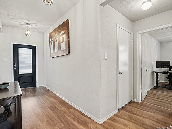 5th image of 238 Holland Park