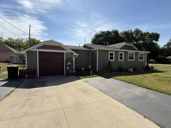 418 S 4th STREET, Silver Lake, WI 53170