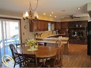 5th image of 5850 Rockcroft Blvd