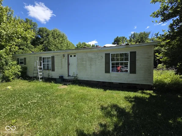 4411 W Thomastown Rd, Scottsburg, IN 47170