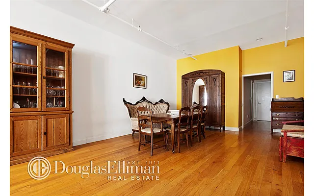 Rented by Douglas Elliman | media 14