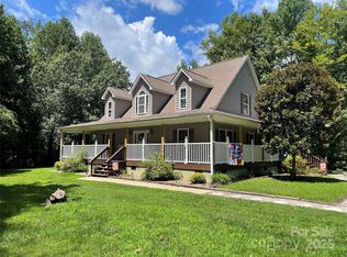 250 Holly Ridge Dr, Marion, NC 28752