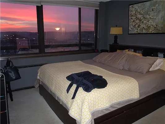 Sold by R New York | media 3