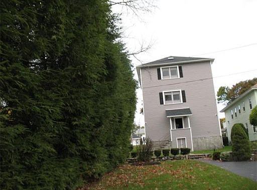 Building Photo 3