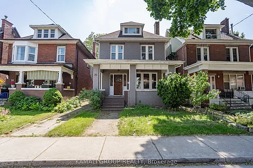 25 Spadina Ave #MAIN Photo 1