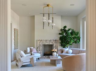 3717 Chevy Chase Dr, Houston, TX 77019
