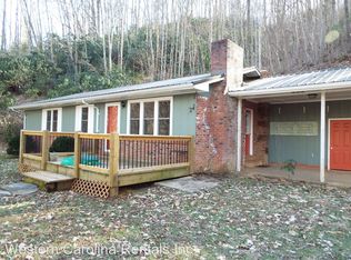694 Tathams Creek Rd, Sylva, NC 28779