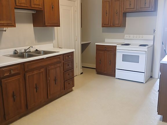 2nd image of 106 Hamilton Ave #106A