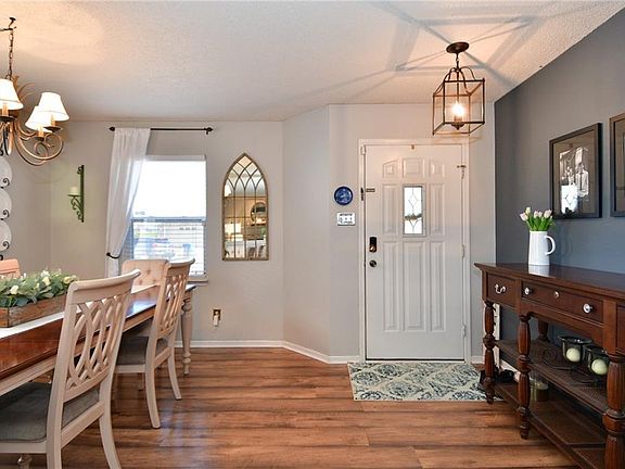 3rd image of 1844 Wandflower Cir