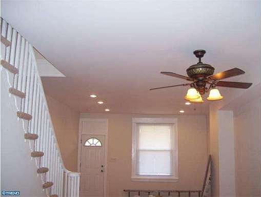 3rd image of 3158 Aramingo Ave
