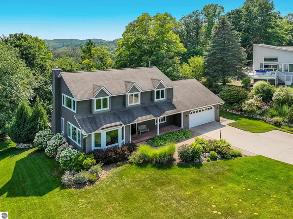 1701 Wayne St, Traverse City, MI 49684