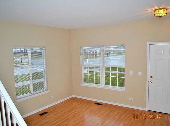 3rd image of 2703 Skylane Dr