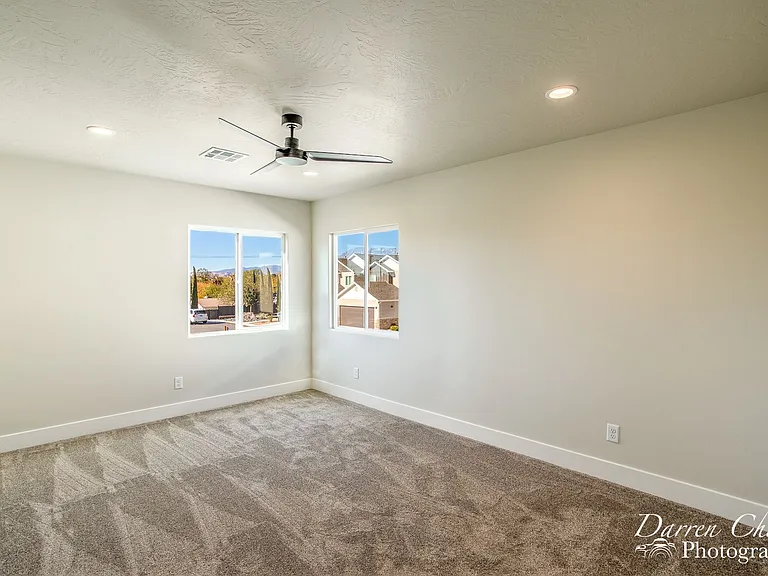 134 N 240 E — Photo 34