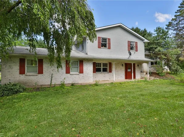 2785 Old Post Rd N, Schnecksville, PA 18078