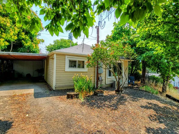 1739 NE Malheur Ave, Roseburg, OR 97470