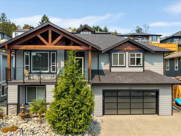 235 Golden Oaks Cres, Nanaimo, BC V9T 0K8