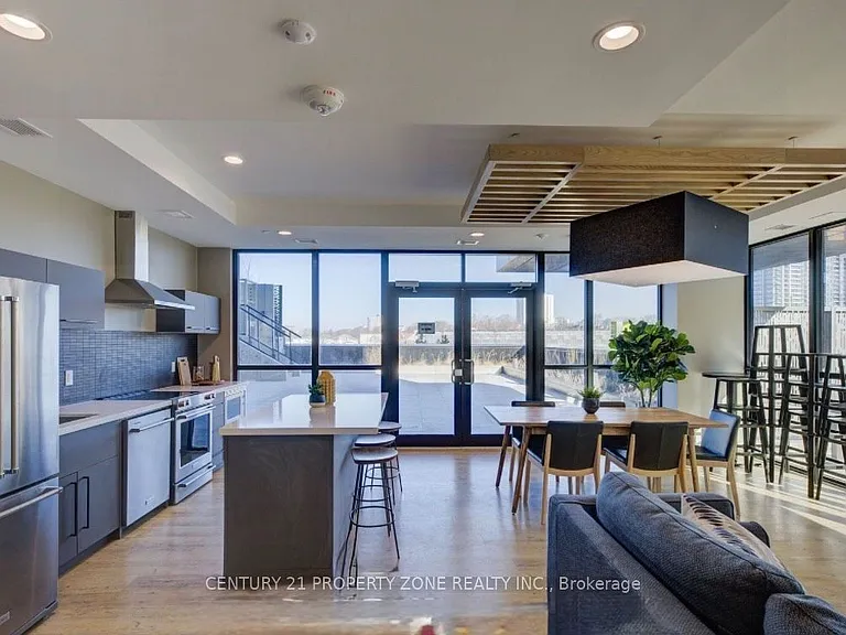 108 Garment St #902 — Photo 24