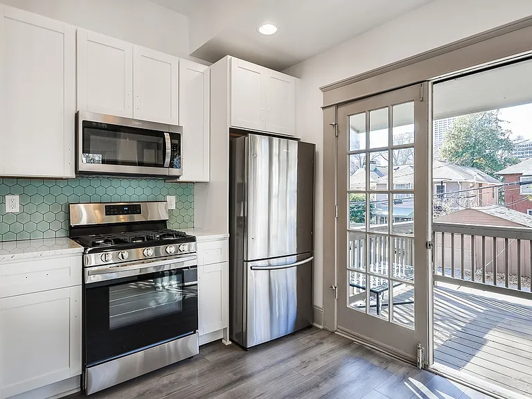 720 Penn Ave NE #2 — Photo 6
