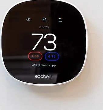 Smart programmable thermostat