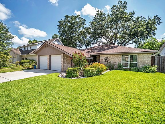 4th image of 16222 Green Shade Dr