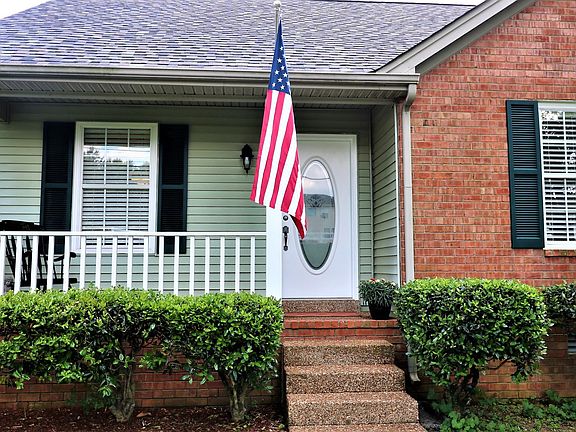 3rd image of 2801 Biggers Dr
