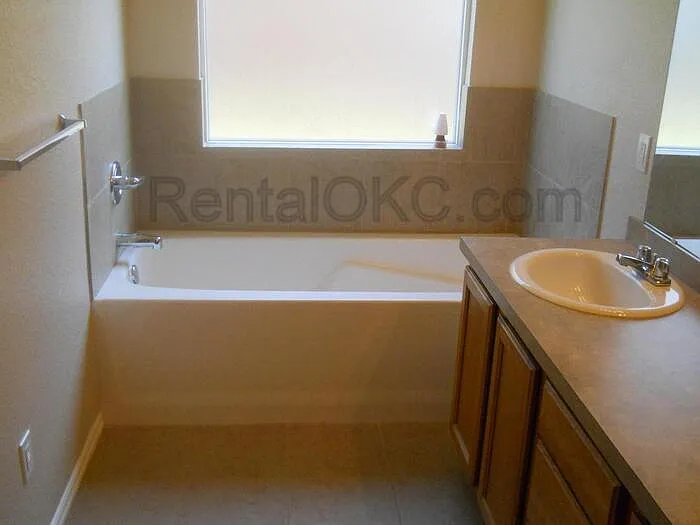 6721 Eagles Lndg — Photo 11