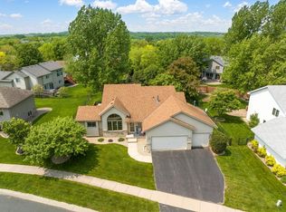 4438 Coachman Ln NE, Prior Lake, MN 55372