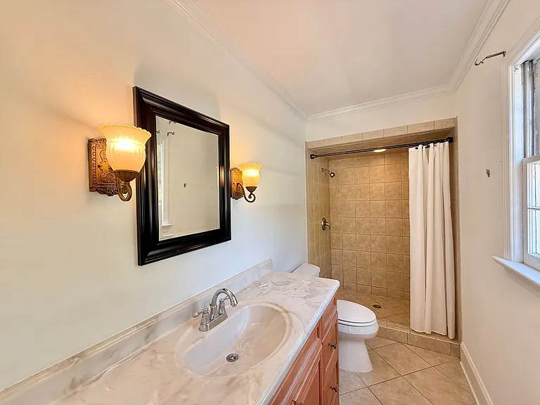 1402 Hedgelawn Way — Photo 13