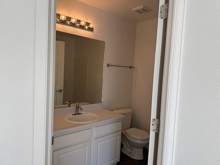 1327 Wilkerson Way — Photo 11
