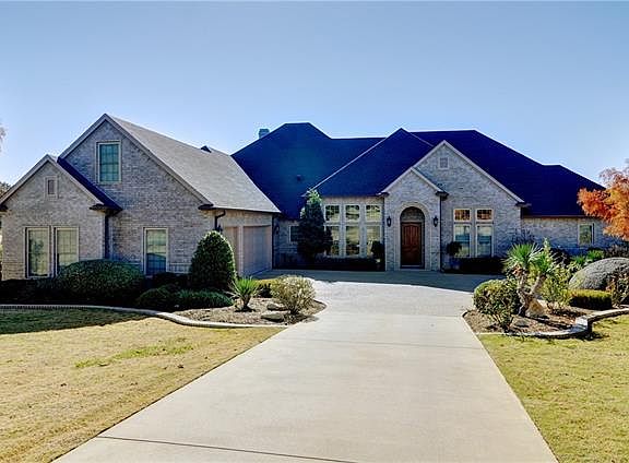 2nd image of 1020 Lady Amber Ct