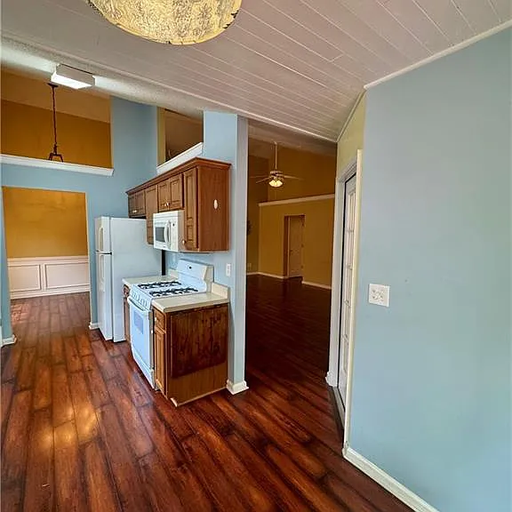 1840 Arborwood Dr — Photo 16
